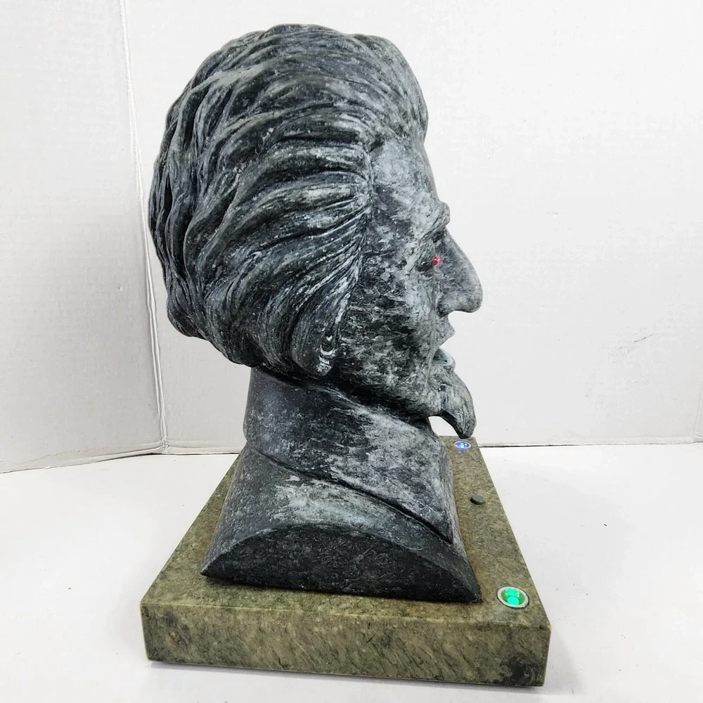 Gemmy Spooky Talking Motion Animated Statue Bust Head Halloween Decor Prop Light